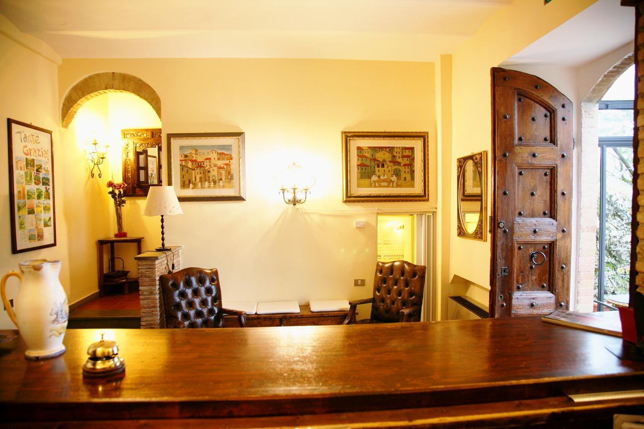 Castello Cortevecchio Gubbio Extérieur photo